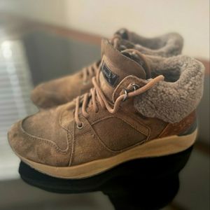 Geox brown winter boots size 8.5